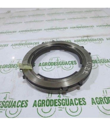 Espaciador Freno Transmisión Usado John Deere R121449