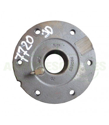 Soporte derecho caja satelites trasera John Deere R93885