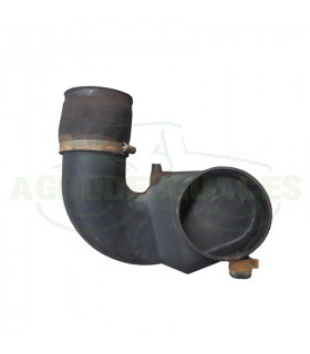 Tubo aspiración filtro de aire usado tractor New Holland 82030111