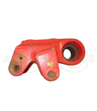 Brazo elevador derecho usado tractor McCormick 249834A3