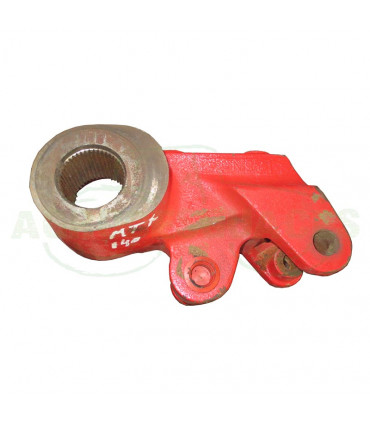 Brazo elevador derecho usado tractor McCormick 249834A3