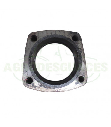 Tapa soporte rodamiento tdf usada tractor Deutz 04336039