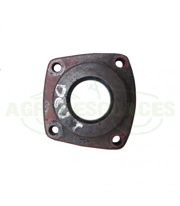 Tapa rodamiento eje tdf usada tractor Deutz 04348921