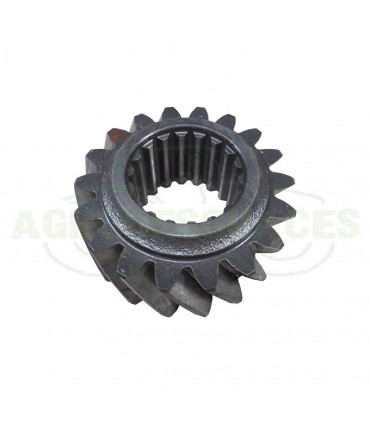 Piñón estriado TDF T18 usado tractor Deutz 04371014