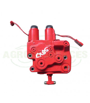 Caja válvulas elevador usada tractor McCormick 223026A1